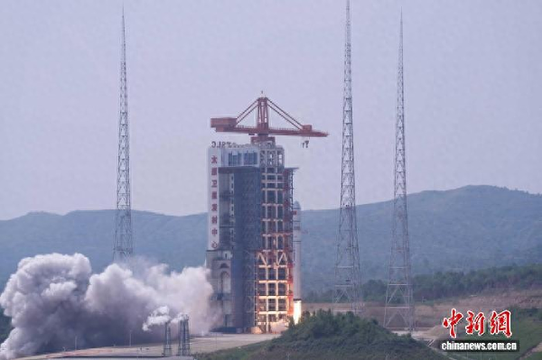 一箭七星 长六丙火箭发射成功